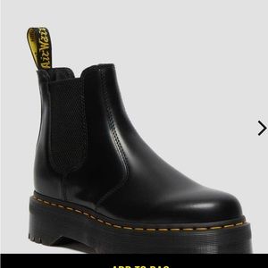 2976 SMOOTH LEATHER PLATFORM CHELSEA BOOTS- dr Marten